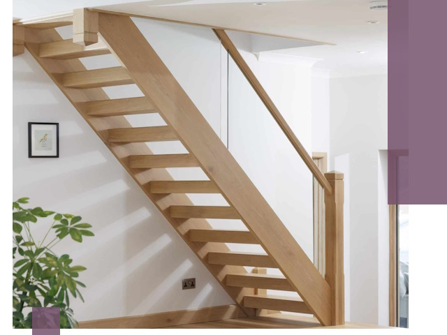 Изготовление деревянных лестниц под ключ в Тихвине для дома