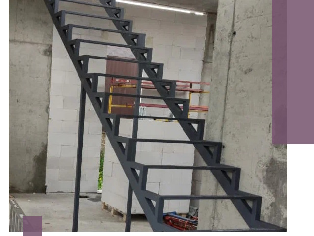 Демонтаж металлических лестниц в Тихвине быстро и безопасно