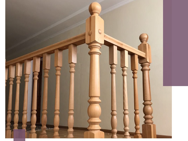 Деревянные перила на заказ в Тихвине: монтаж и изготовление