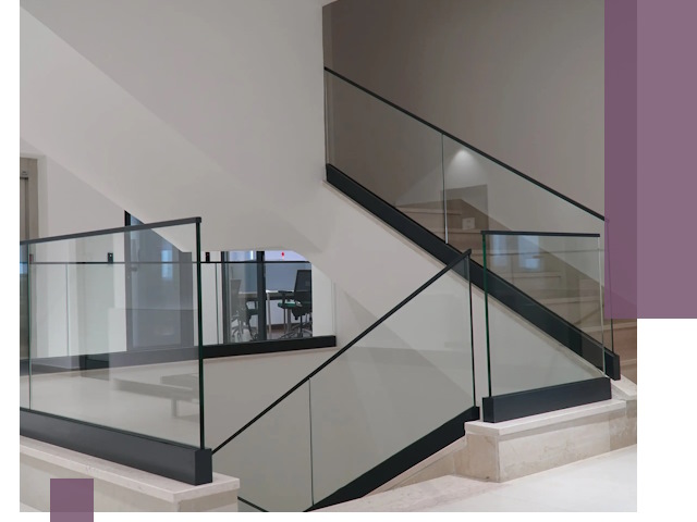 Стеклянные перила премиум-класса с установкой в Тихвине