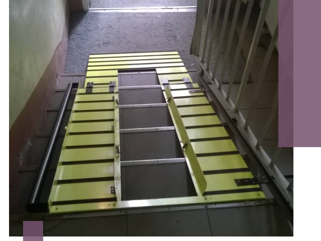 Профессиональный монтаж пандуса в подъезд в Тихвине