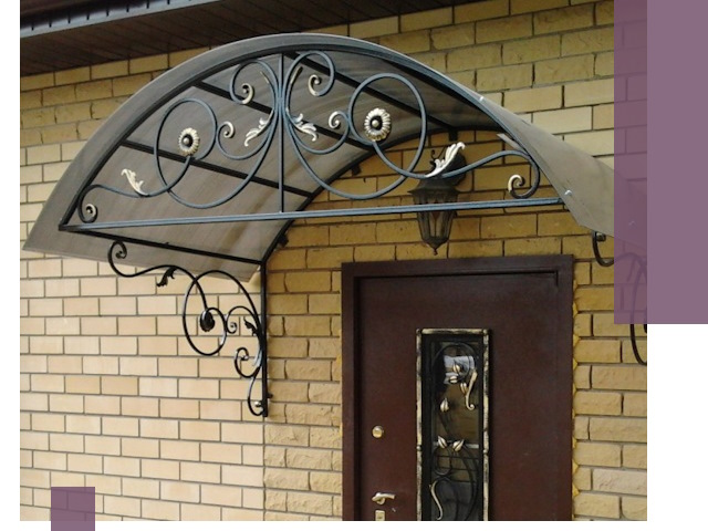 Изготовление козырьков из металла под ключ в Тихвине