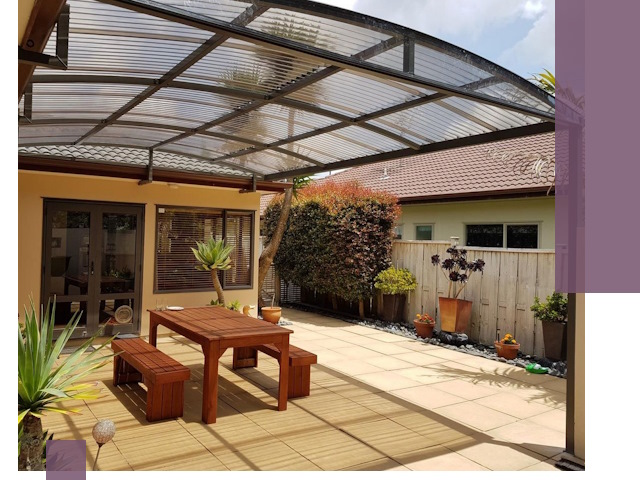 Навесы во двор под ключ в Тихвине — изготовление и монтаж