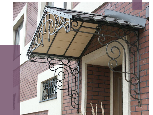 Двускатные козырьки в Тихвине под ключ от 13660 руб.