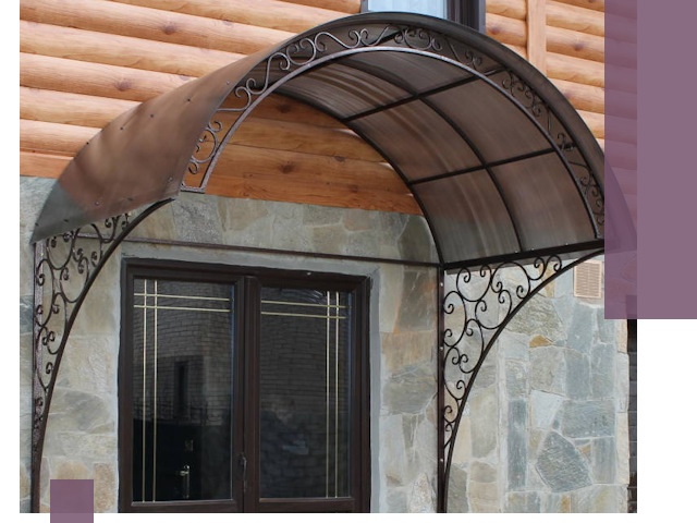 Арочные козырьки под ключ в Тихвине: изготовление и монтаж