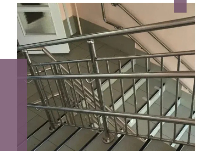 Демонтаж поручней из нержавейки в Тихвине от 3825 руб.